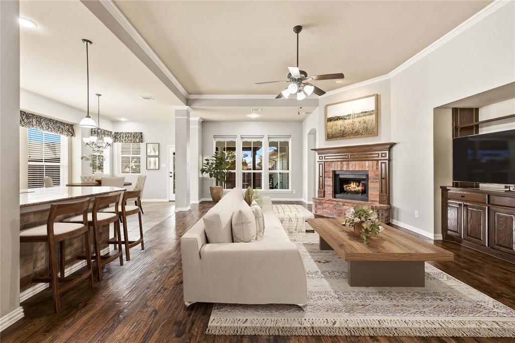 6942 Capella Park Avenue