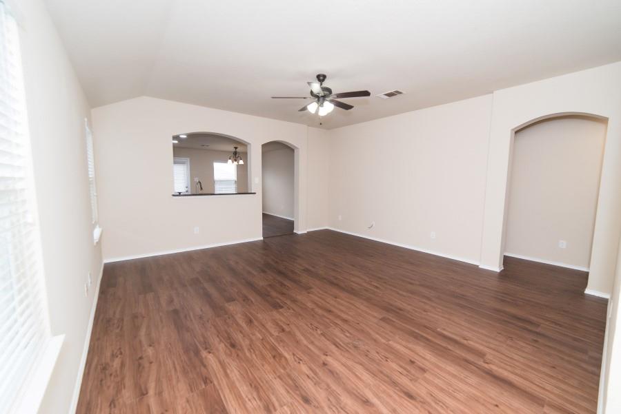 2105 Meadow View Drive