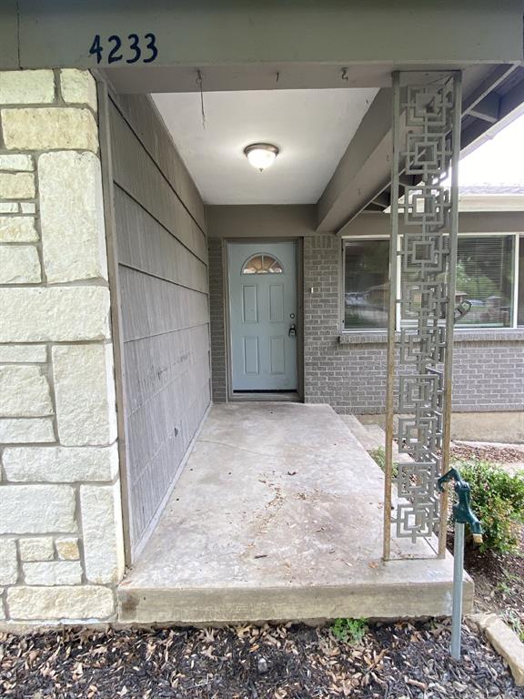 4233 Ridgecrest Circle