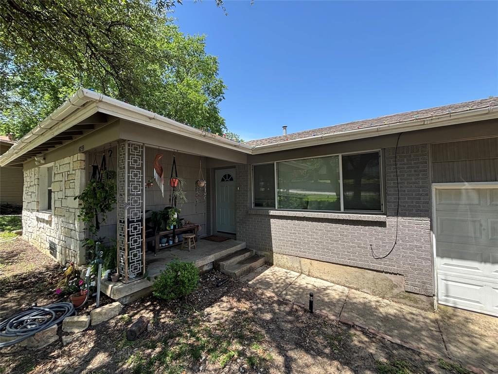 4233 Ridgecrest Circle