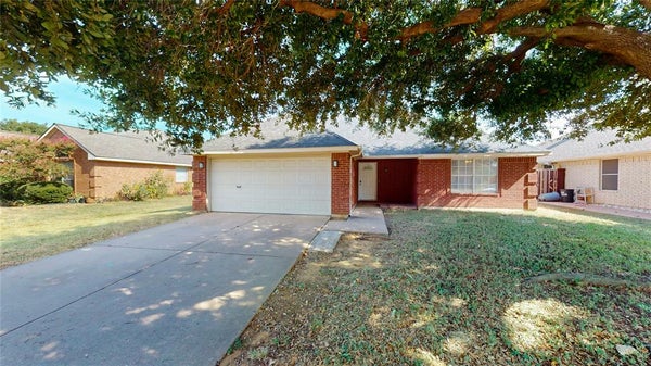 1402 CALAIS CT, EULESS, TX 76040 - Image 4d95df909df34e439e02ad143905eb65/3615207929
