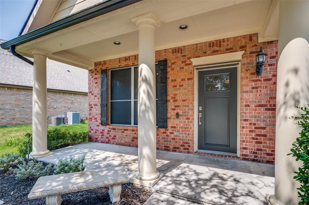 11808 Warbler Lane
