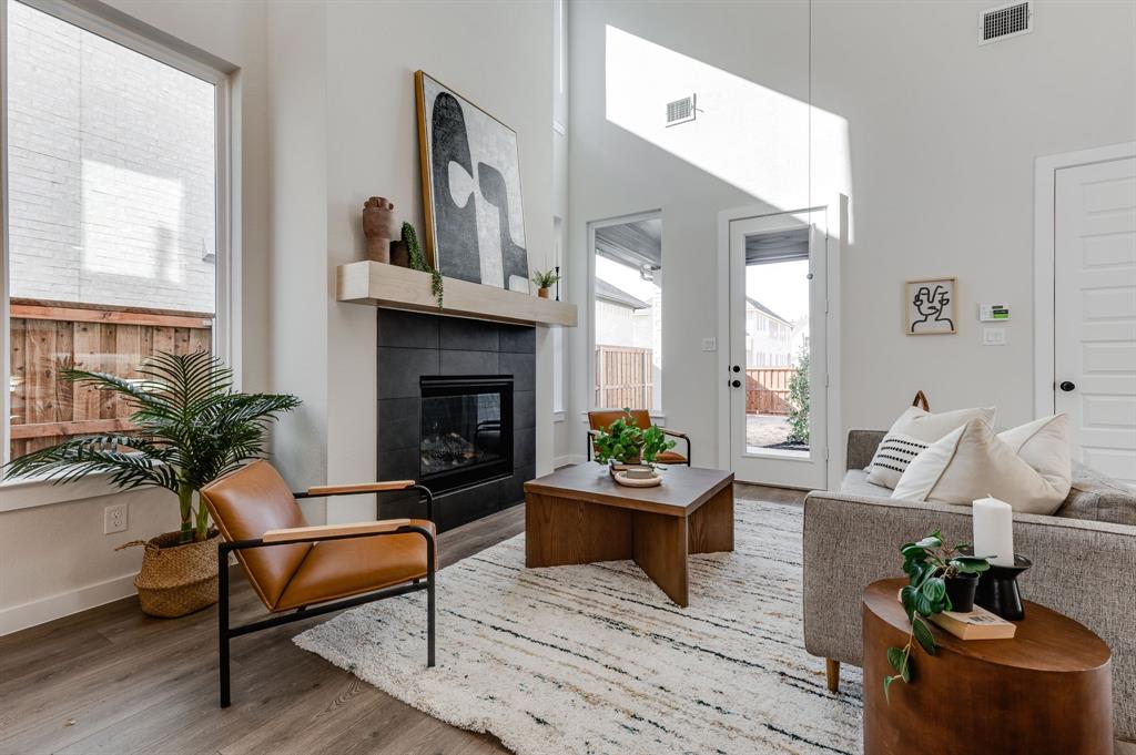 GROVE FRISCO - Residential Lease