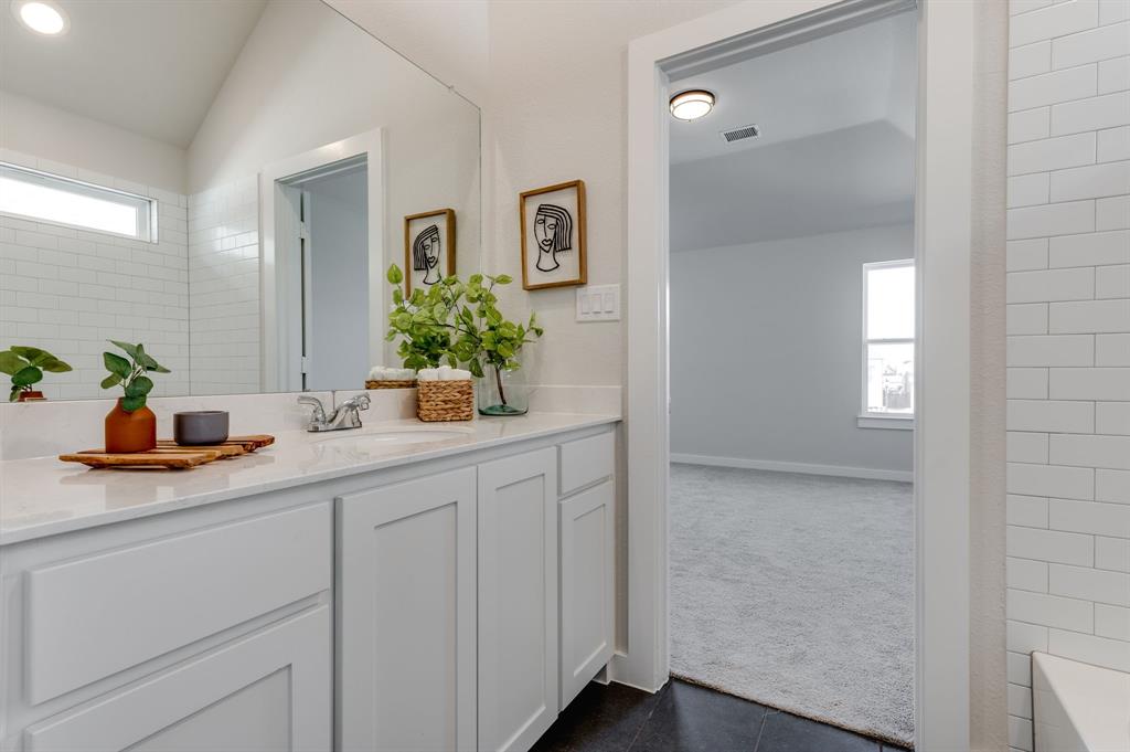 GROVE FRISCO - Residential Lease