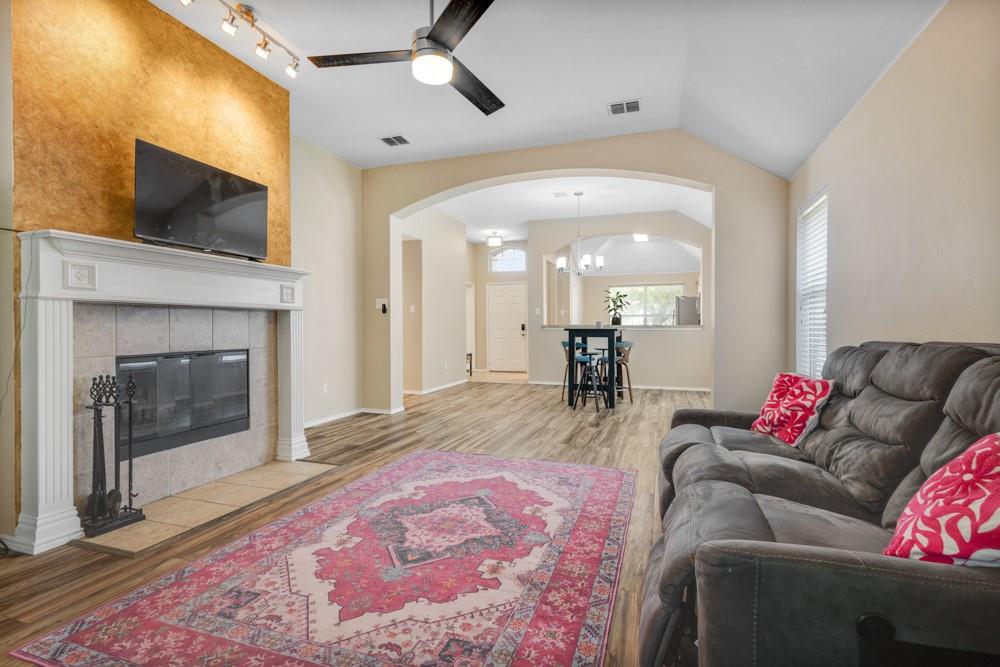 1417 Constantina Drive