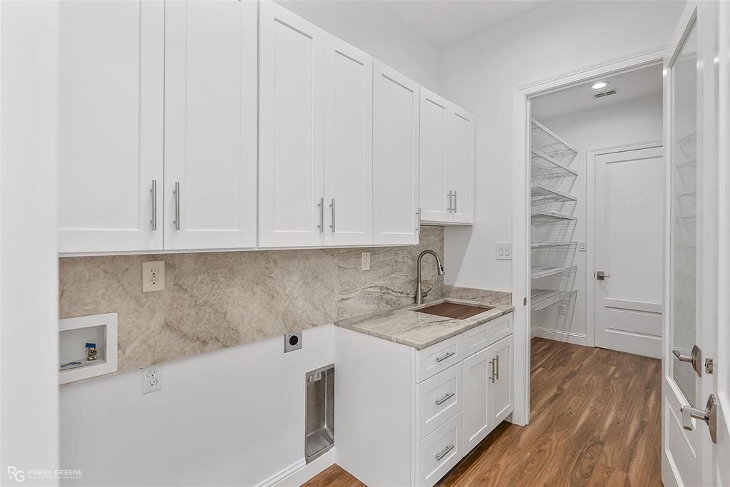 Willow Point - Residential