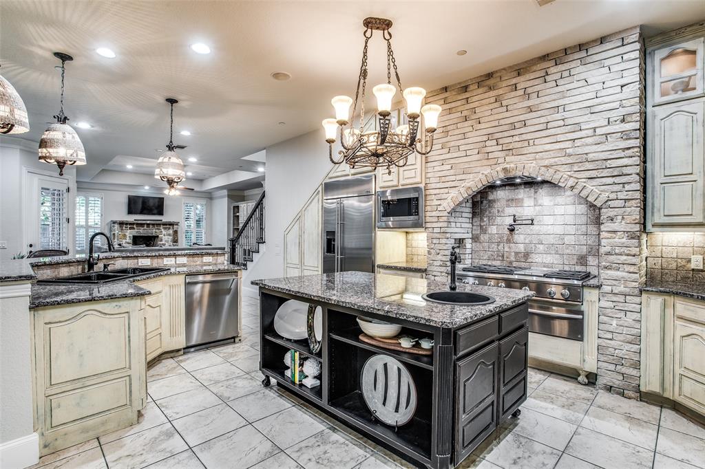 OAKWOOD ESTATES - Residential