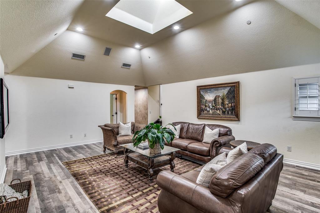 OAKWOOD ESTATES - Residential