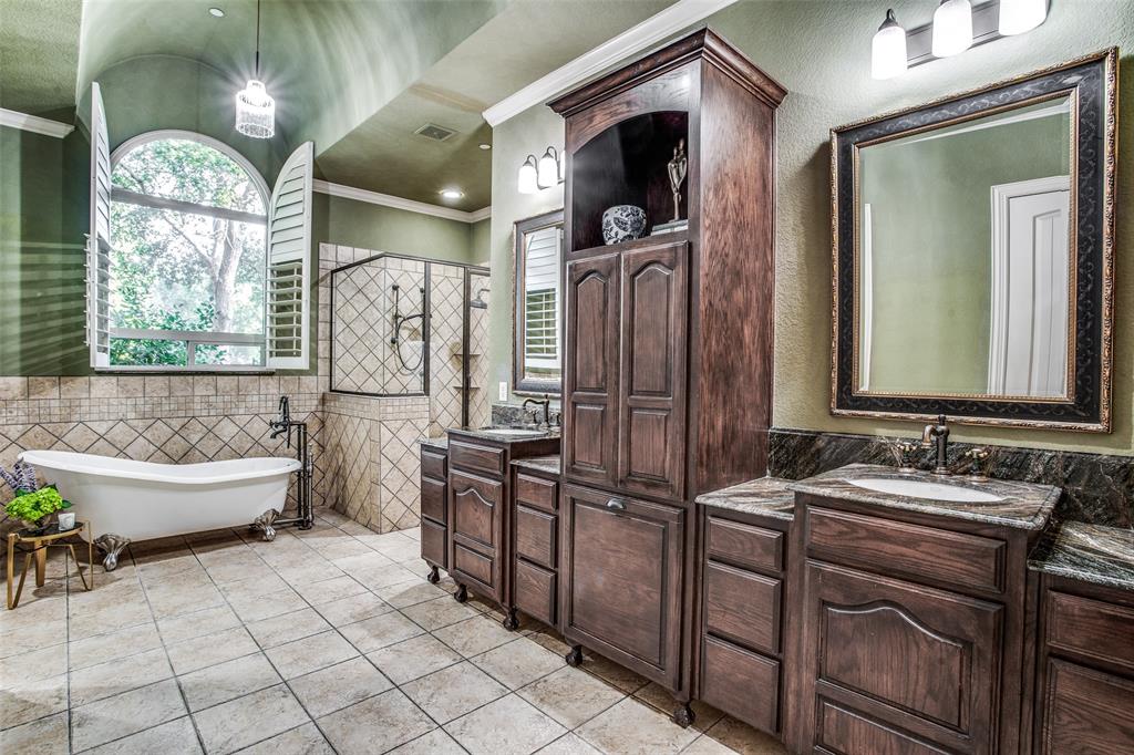 OAKWOOD ESTATES - Residential