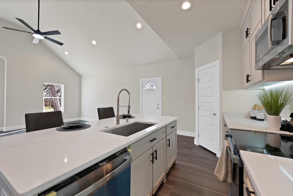 Whispering Oaks - Residential