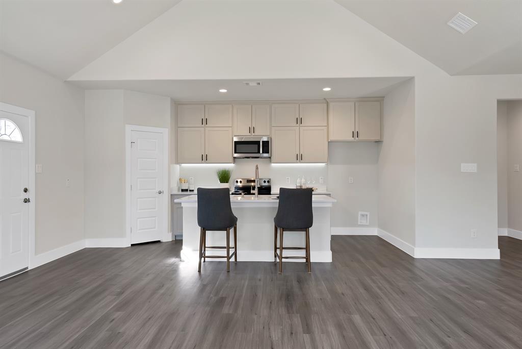 Whispering Oaks - Residential