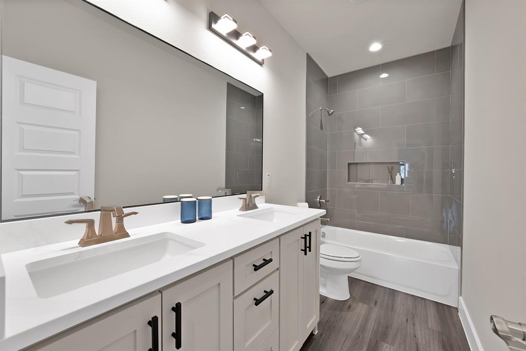 Whispering Oaks - Residential