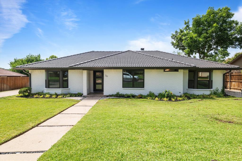 29 Crestwood Drive