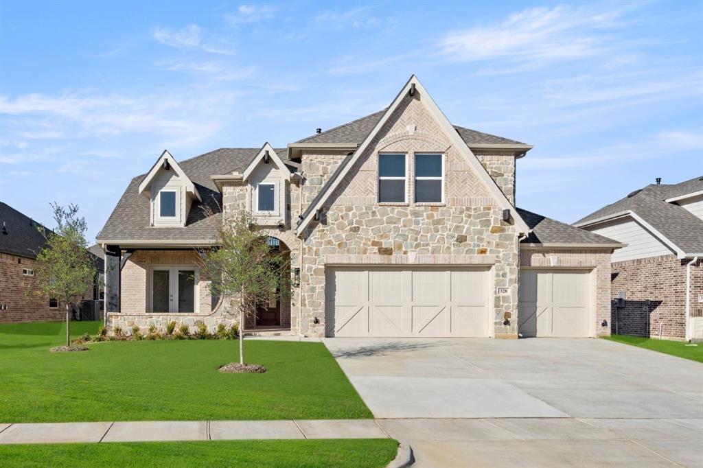 328 Loretta Lane