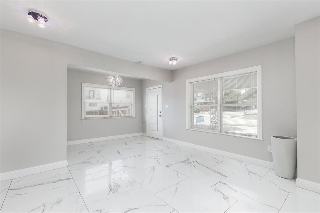 5702 Ellsworth Avenue