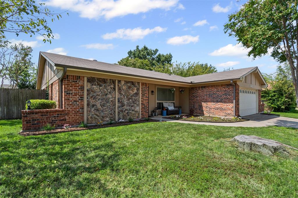 2616 Greenwood Court