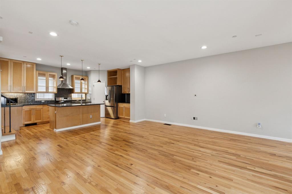 3321 Rosedale Condos - Residential Lease