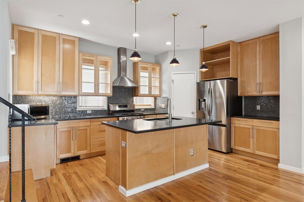 3321 Rosedale Condos - Residential Lease