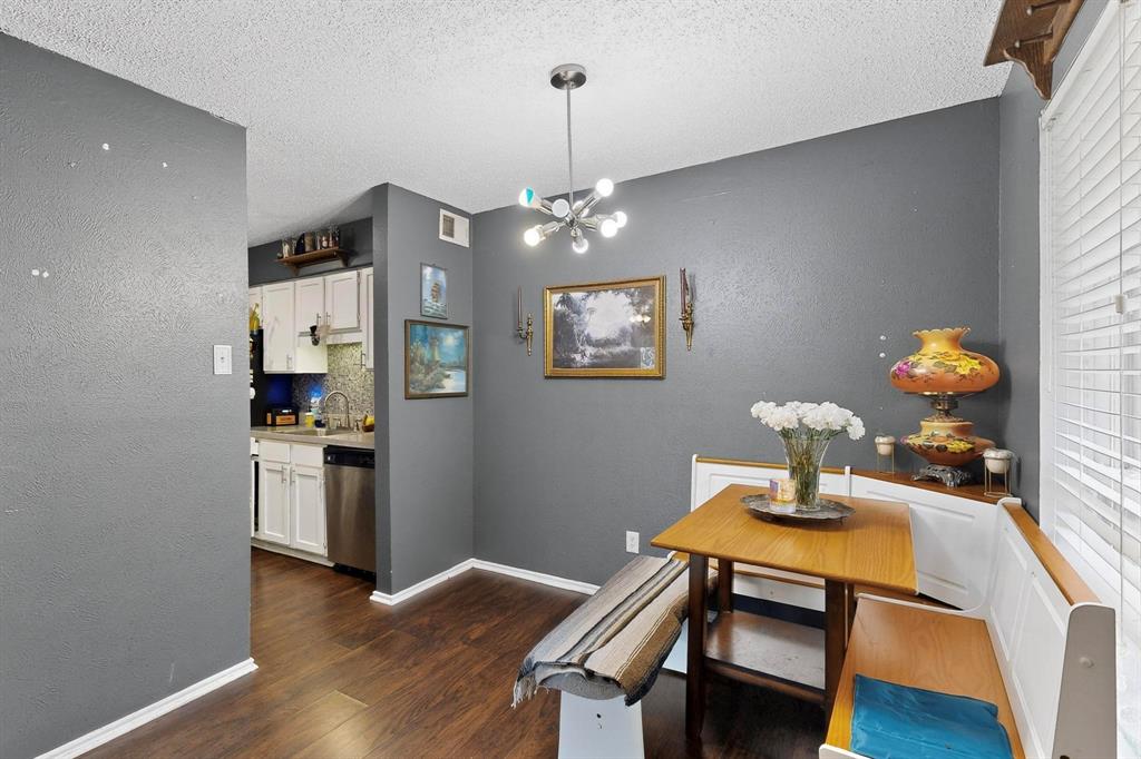 Oakhollow Condo - Residential