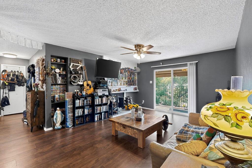 Oakhollow Condo - Residential