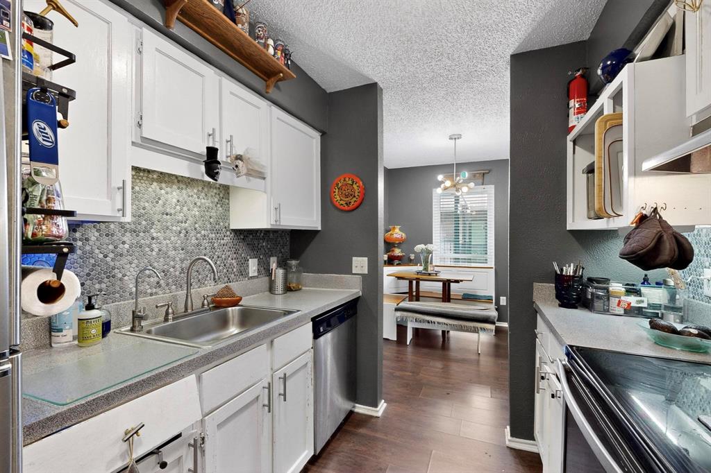 Oakhollow Condo - Residential