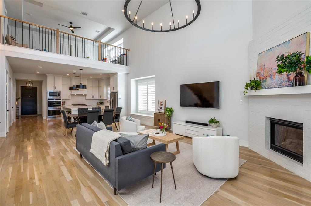 Castle Hills - Ph - Residential