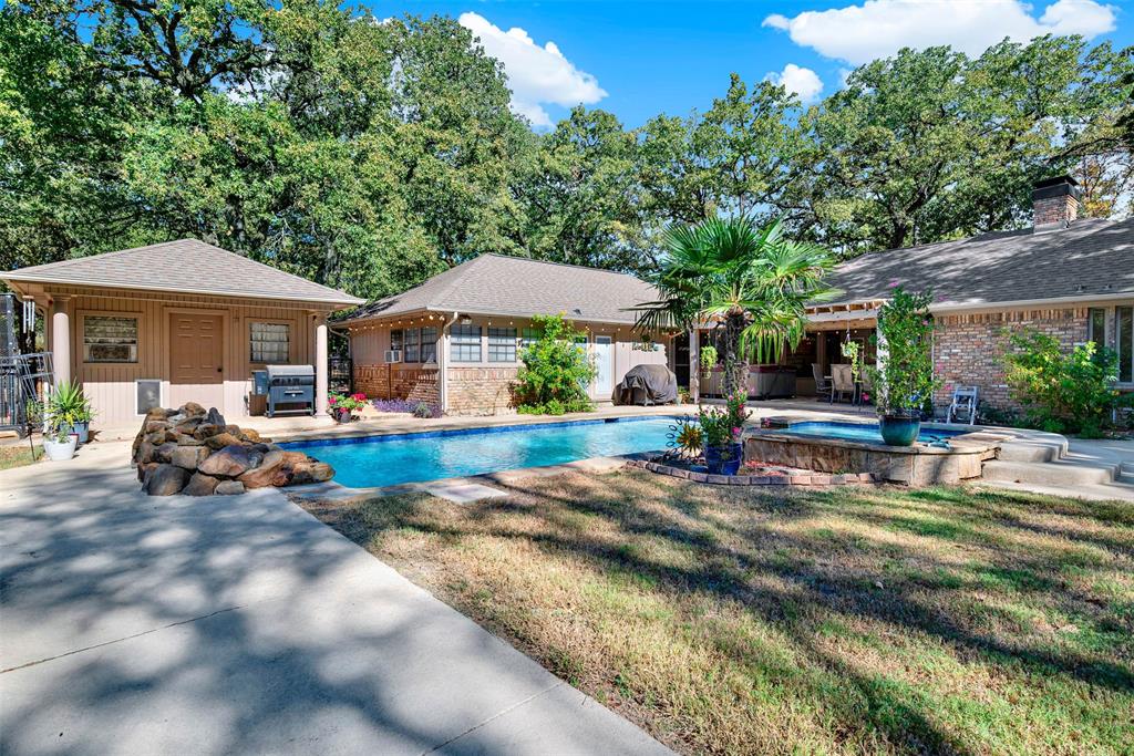 Rustic Oaks - Residential