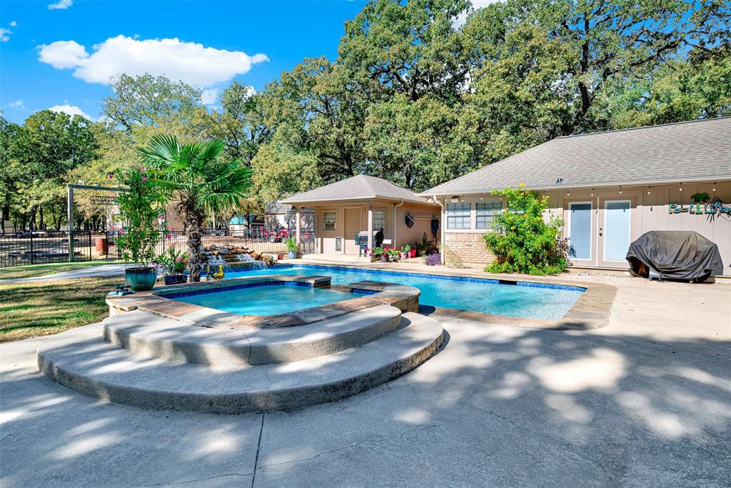 Rustic Oaks - Residential