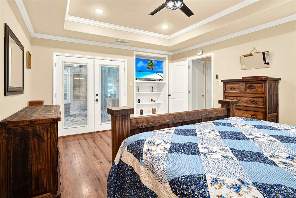 Rustic Oaks - Residential