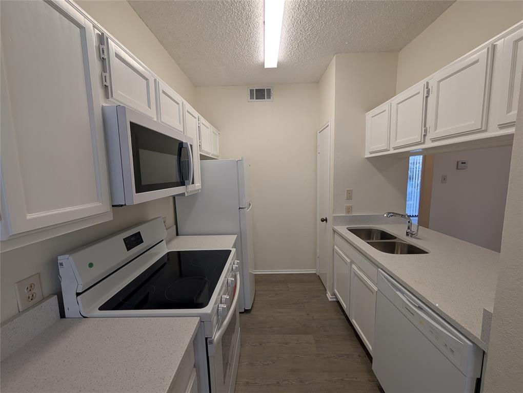 Parktown Collection Condos - Residential