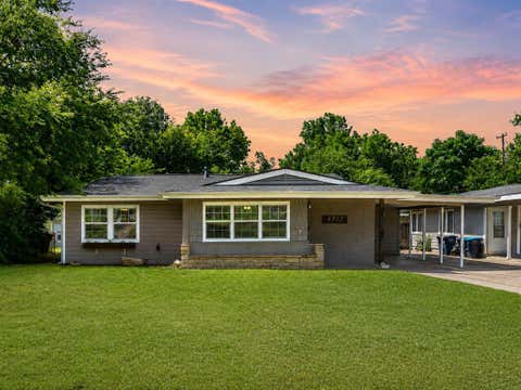 Photo of 4513 Donnelly Avenue, Fort Worth, TX 76107 (MLS # 21338493)