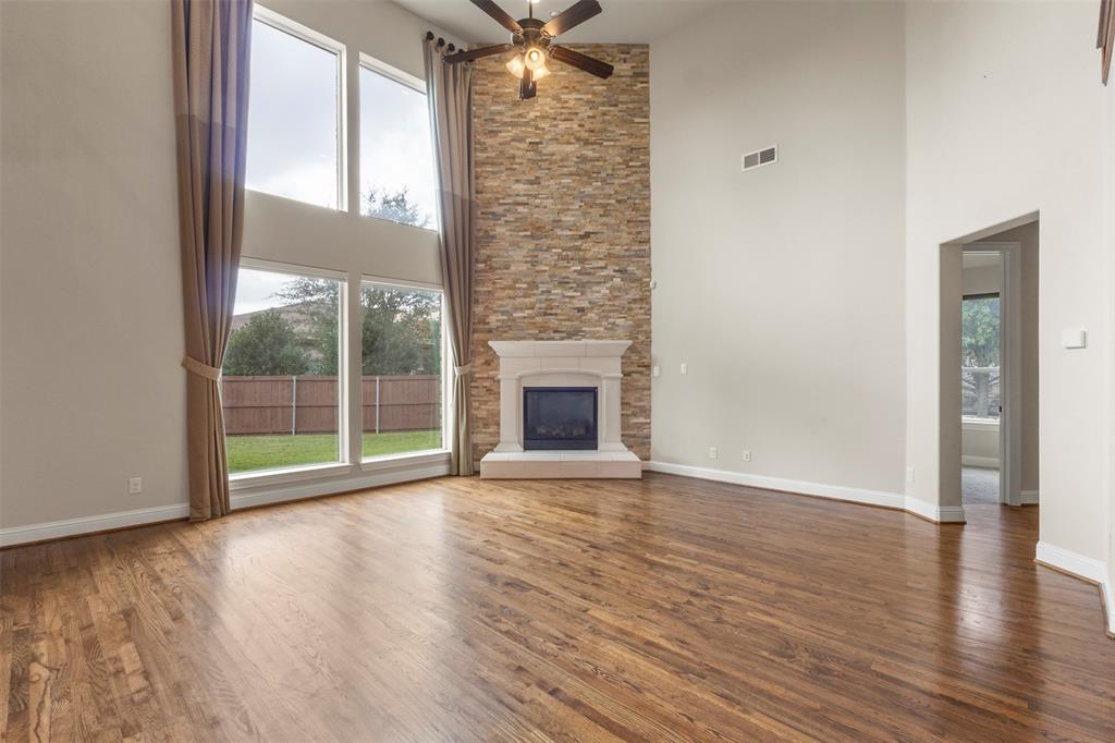 2490 Stonybrook Drive