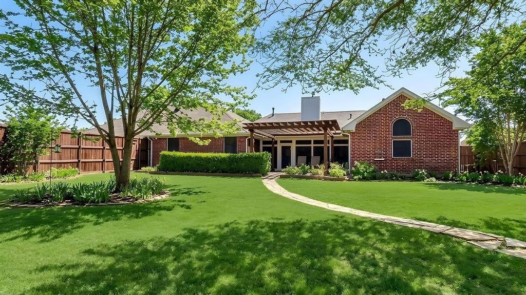 Photo of 128 Ginger Drive, Pottsboro, TX 75076 (MLS # 21209137)