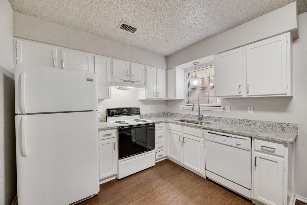 Rogers Court 02 Rev - Residential Lease