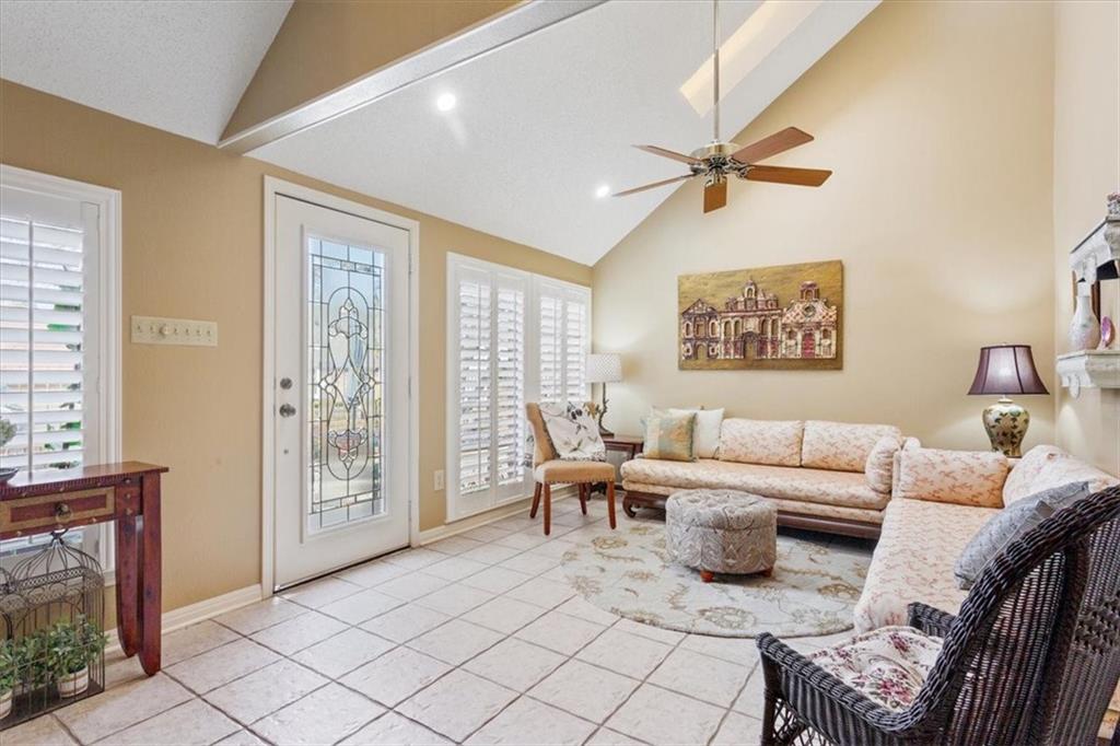 4125 Westchester Drive