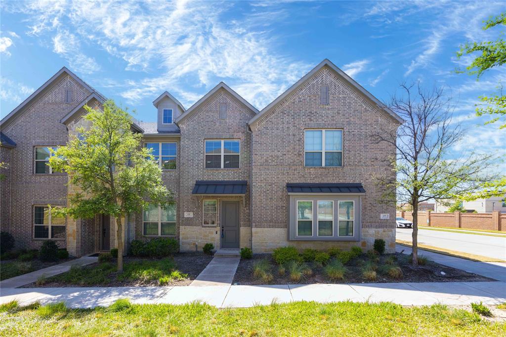 631 Cobblestone Lane