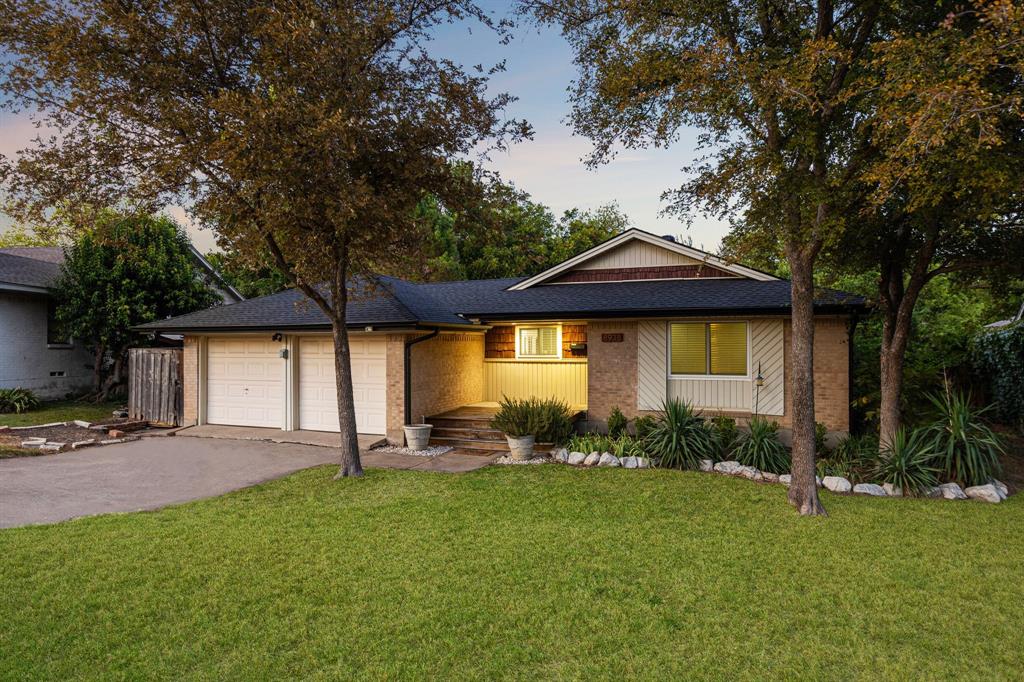 8938 Angleton Place
