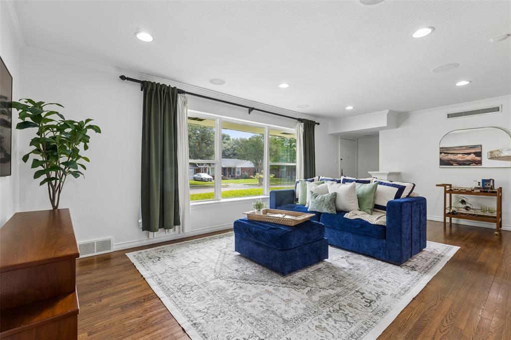 429 Parkhurst Drive