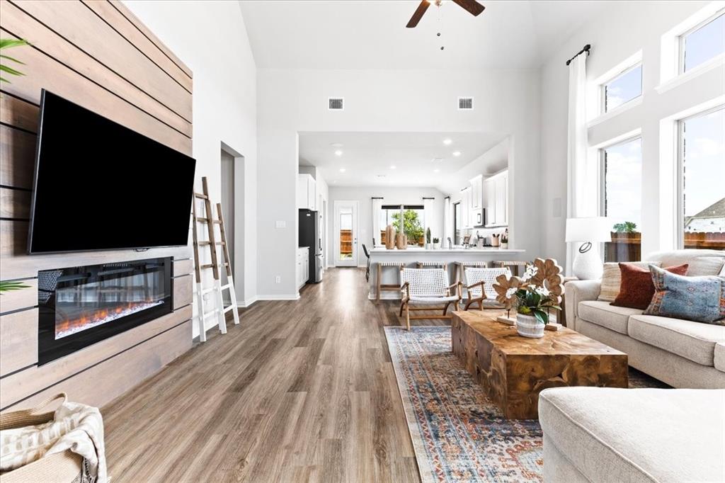 2523 Auburn