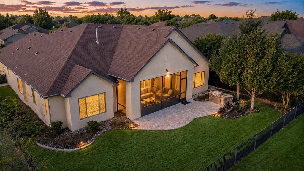 8908 Crestview