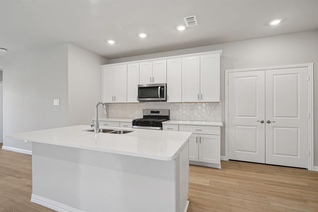 Lakehaven - Residential