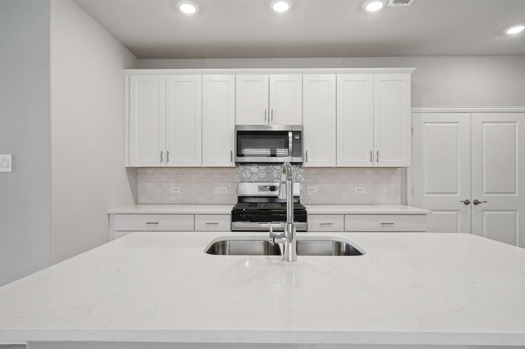 Lakehaven - Residential