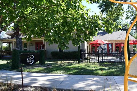 A home in Lewisville