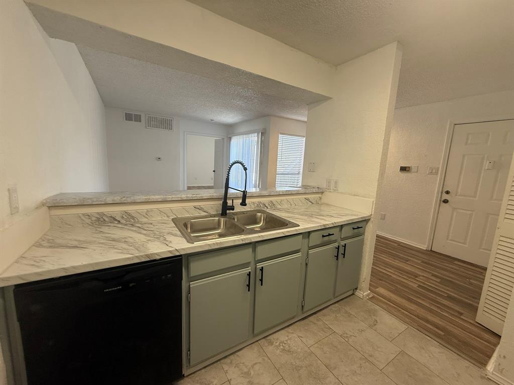 Richland Trace Condos - Residential Lease