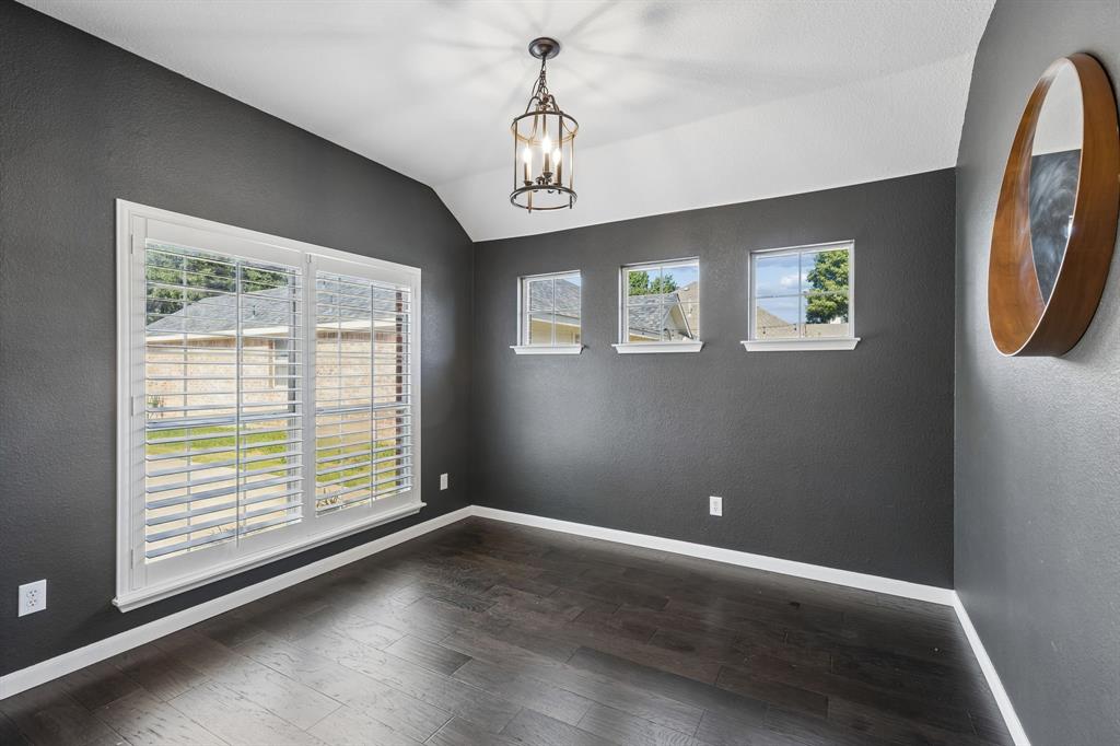 1592 Mahogany Drive