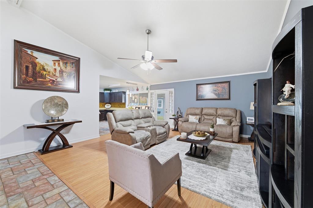 4838 Trailwood Drive