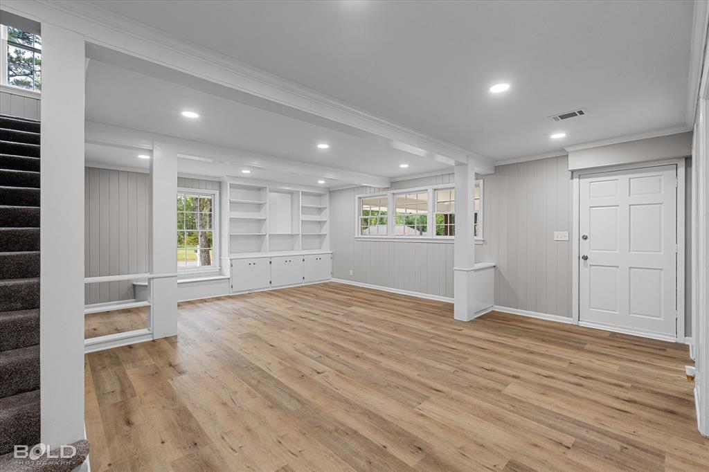 Shreveport, Louisiana 71106, United States, 5 Bedrooms Bedrooms, ,4 BathroomsBathrooms,Residential,Active,237874