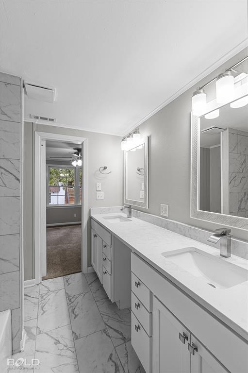 Shreveport, Louisiana 71106, United States, 5 Bedrooms Bedrooms, ,4 BathroomsBathrooms,Residential,Active,237874