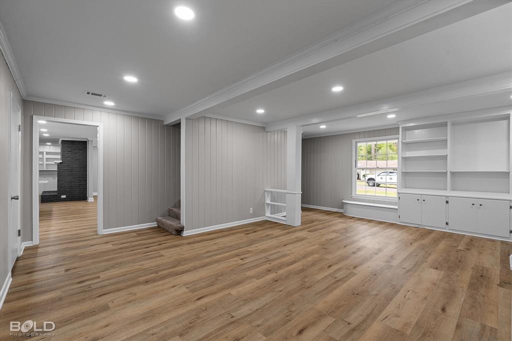 Shreveport, Louisiana 71106, United States, 5 Bedrooms Bedrooms, ,4 BathroomsBathrooms,Residential,Active,237874