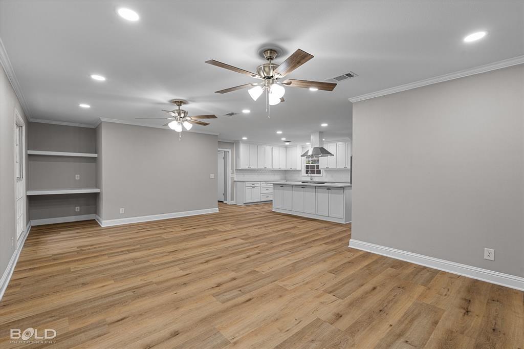 Shreveport, Louisiana 71106, United States, 5 Bedrooms Bedrooms, ,4 BathroomsBathrooms,Residential,Active,237874